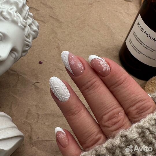 Мастер маникюра ногти гельлак