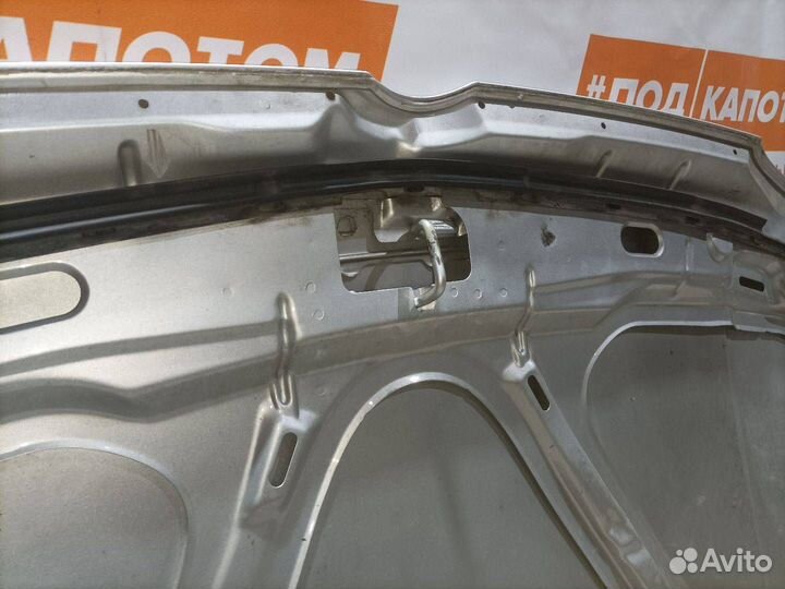 Капот Volkswagen Golf 4 (1997 - 2006)