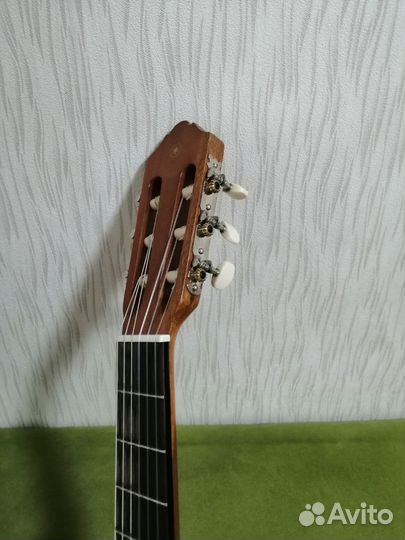Классическая гитара yamaha c40