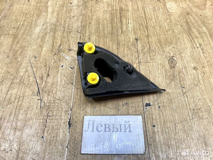 Накладка зеркала внутренняя левая Kia Rio 2 05-11г