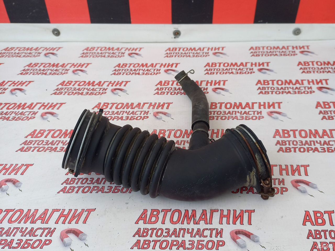 Патрубок воздушного фильтра Тойота Королла Е150