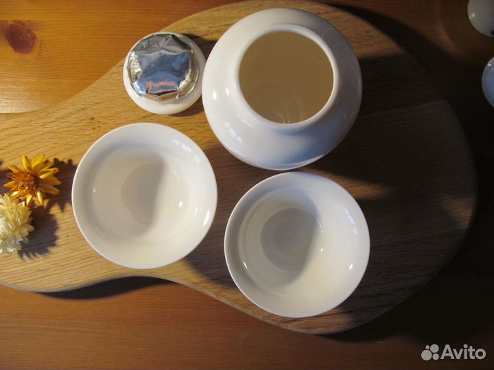 Китайская чайница и две чашки