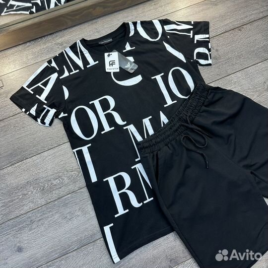 Костюм Emporio Armani