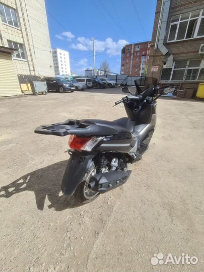 Скутер quantum