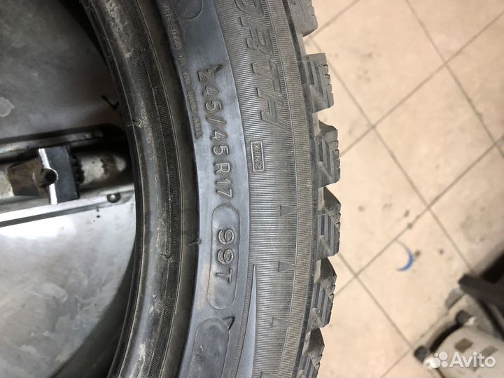 Michelin X-Ice North 245/45 R17 99T