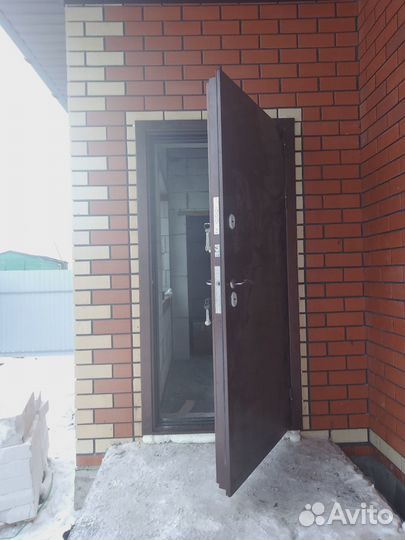 Дверь входная не стандартная в дом русская
