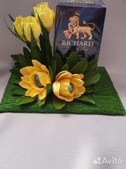 Букет из мыльных и пенных роз с конфетами