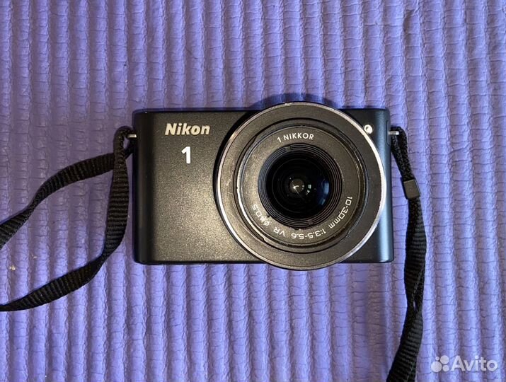 Компактный фотоаппарат Nikon 1 J1