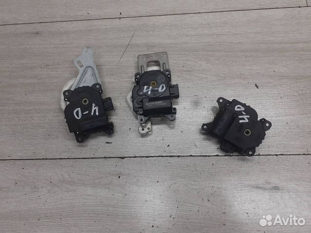 Моторчик заслонки печки Honda Civic 4D 8