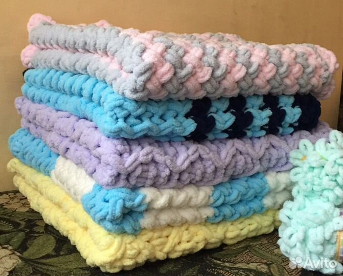 Пледы большие и маленькие