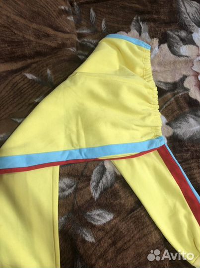 Спортивный костюм