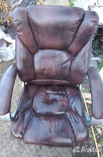 Офисное кресло руководителя бу