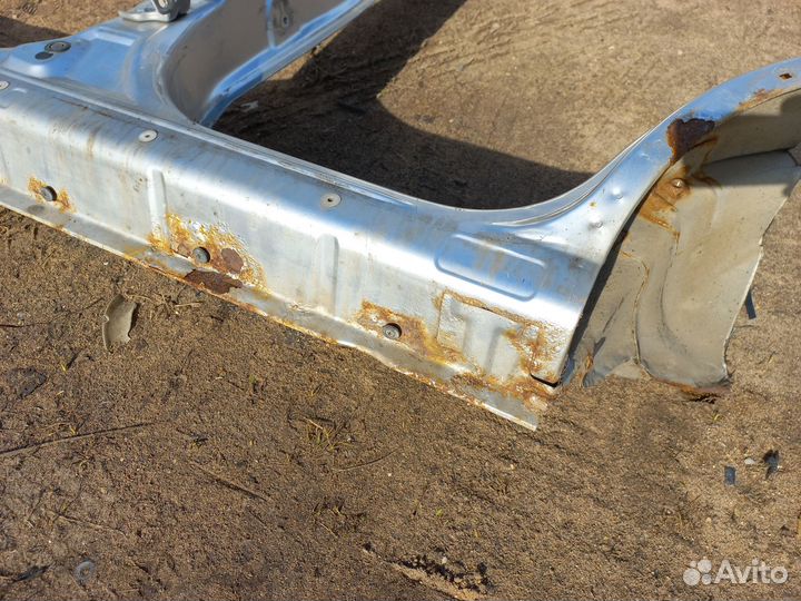 Порог левый со стойкой Great Wall Hover H5 Ховер