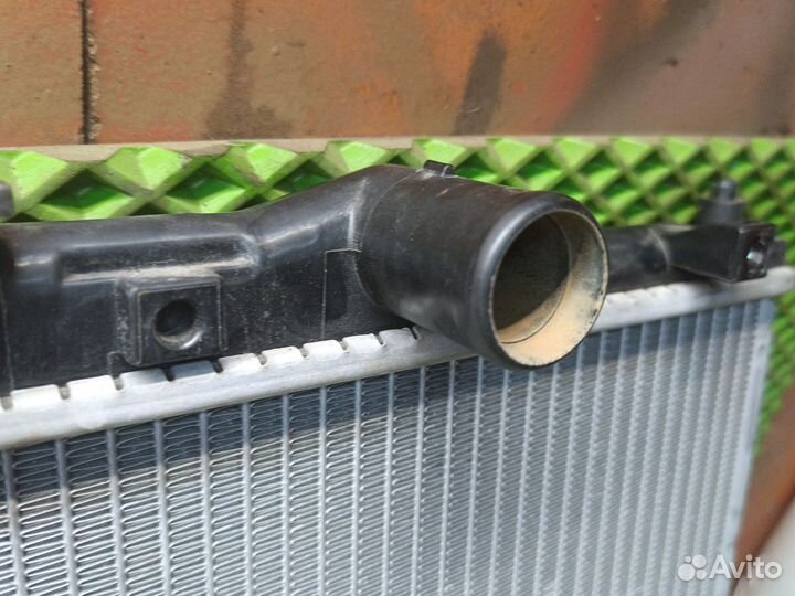 Радиатор охлаждения двигателя Mitsubishi rvr