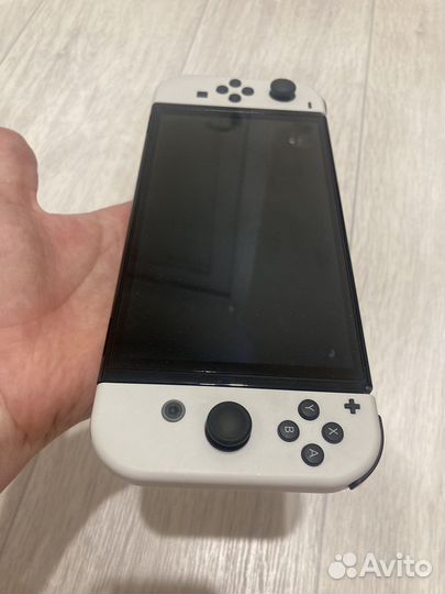 Nintendo switch oled + игровой бонус