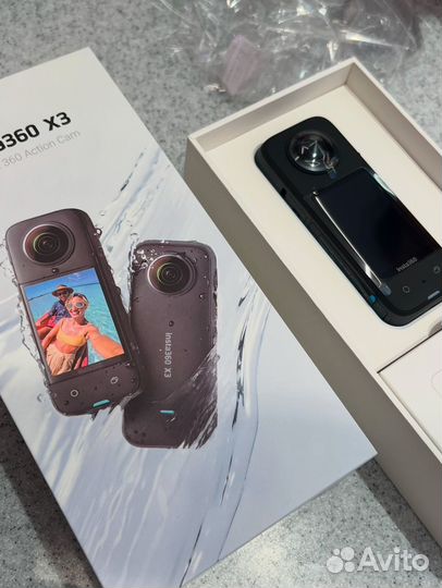 Экшн-камера Insta360 X3 Get-Set Bundle