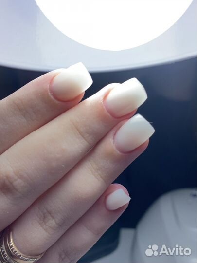 Мастер маникюра и педикюра