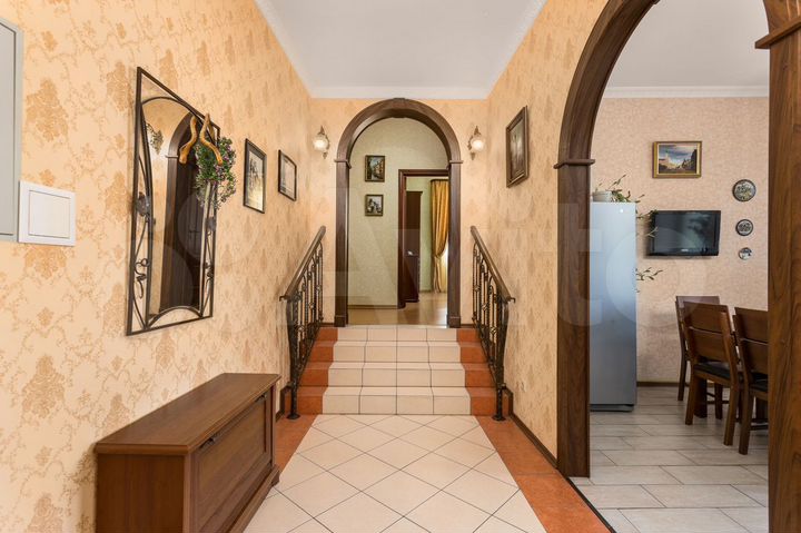 3-к. квартира, 88,6 м², 1/3 эт.