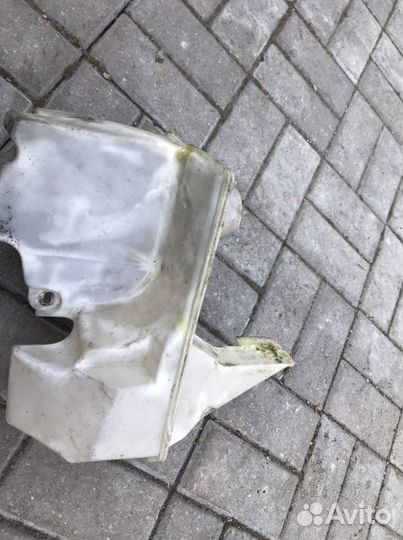 Бачок омывателя VW T5