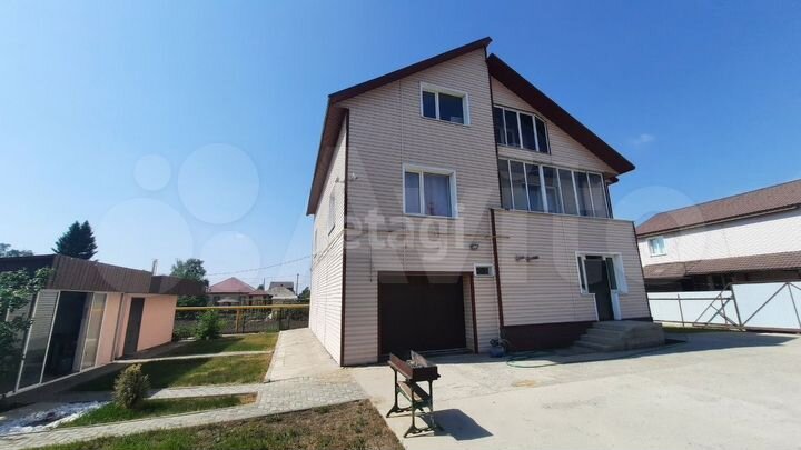 Коттедж 600 м² на участке 7,8 сот.