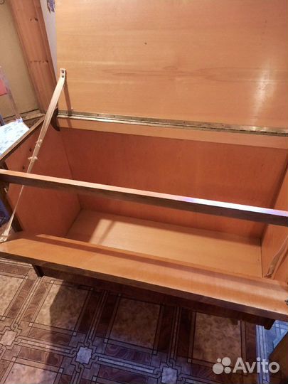 Тумба бельевая Чехословакия