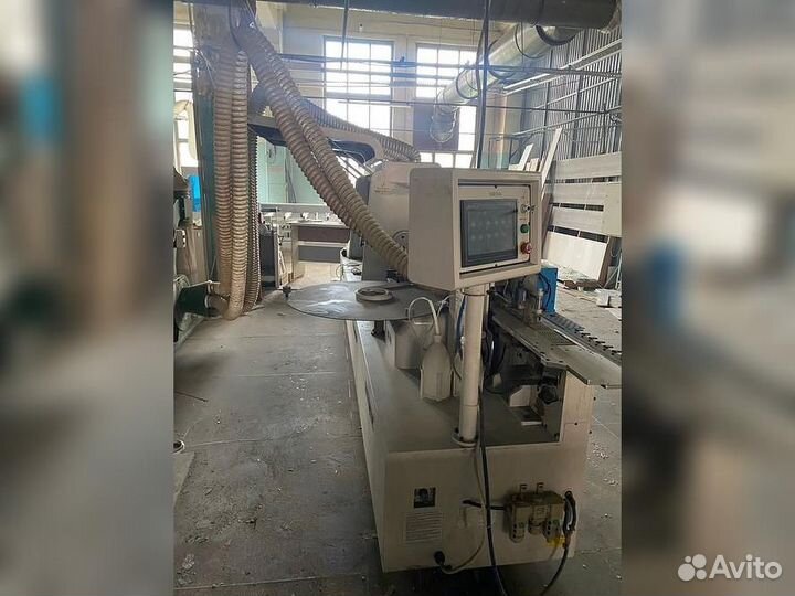 Кромкооблицовочный станок KDT KE-655JS