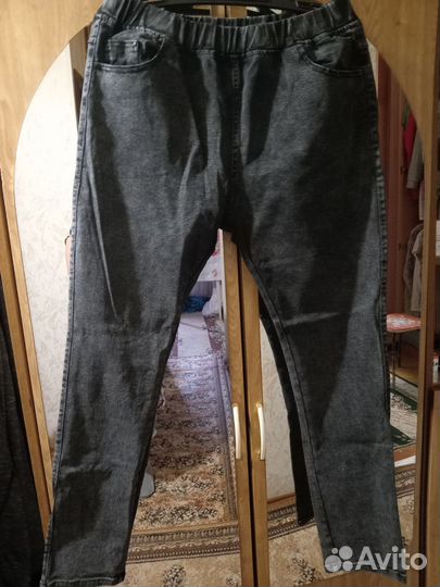 Джинсы новые