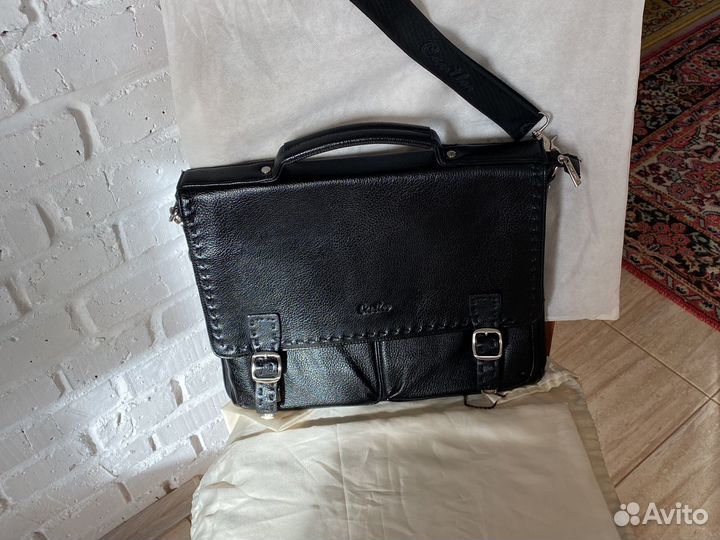 Мужской кожаный портфель