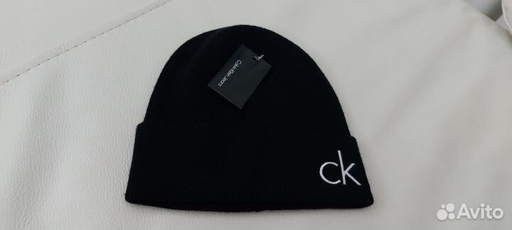 Шапка однослойная мужская Calvin Klein по голове