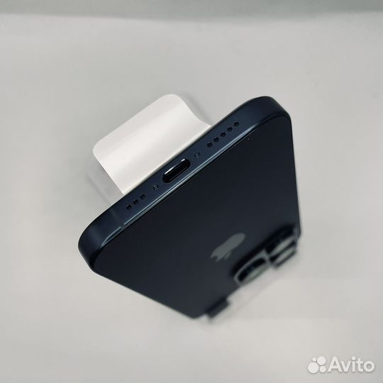 iPhone 15 Pro, 256 ГБ