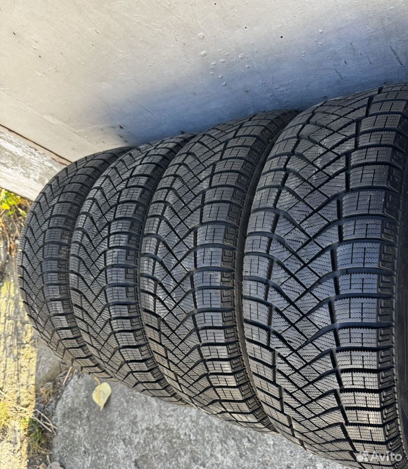 Pirelli Ice Zero FR 215/60 R17 купить в Челябинске по низкой цене ...