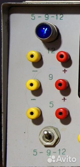 Блок питания лабораторный