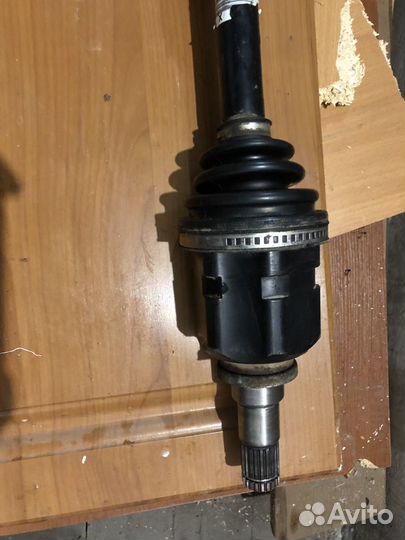 Привод левый toyota corolla е 180