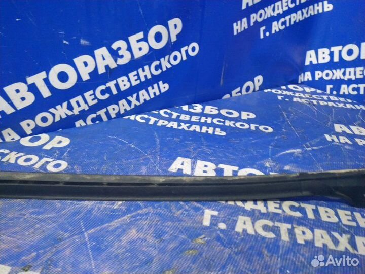 Уплотнительная резинка Ваз Лада Веста Кросс седан