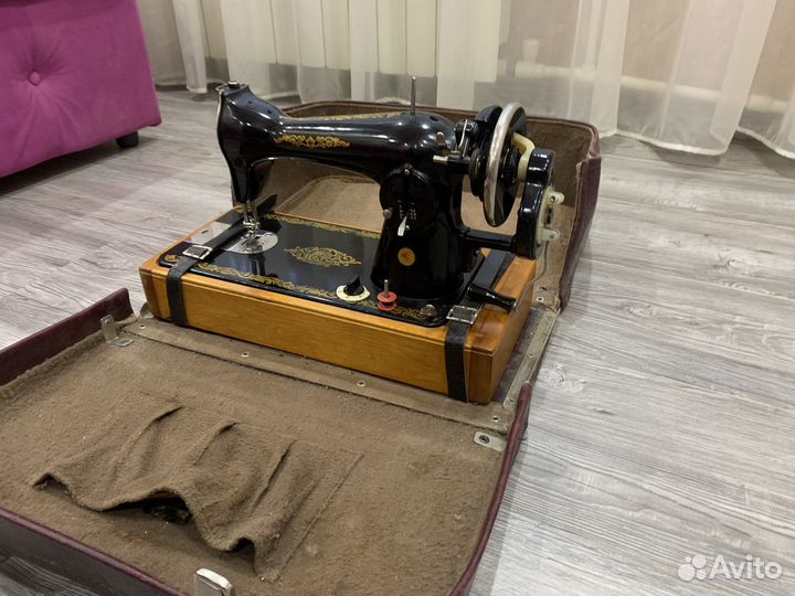 Швейная машинка ручная