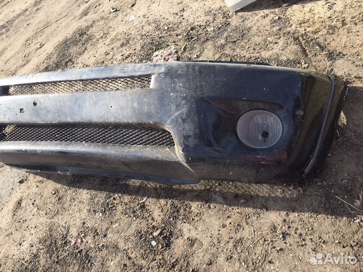 Бампер передний mitsubishi Pajero