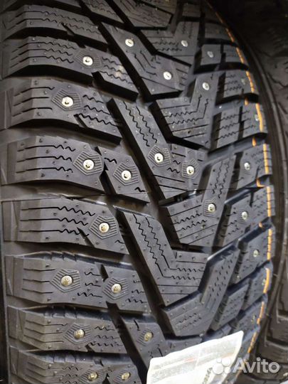 Hankook Winter I'Pike RS2 W429 235/65 R17