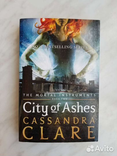 Книга на английском City of ashes Cassandra Clare