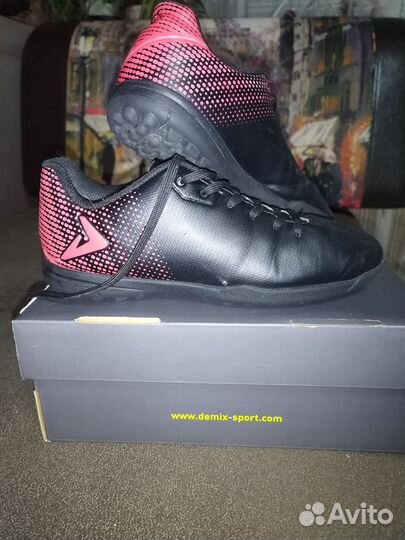 Футбольные бутсы