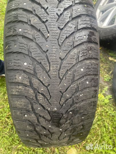 Колеса Nokian Hakkapeliitta 9 SUV 255/55 R20
