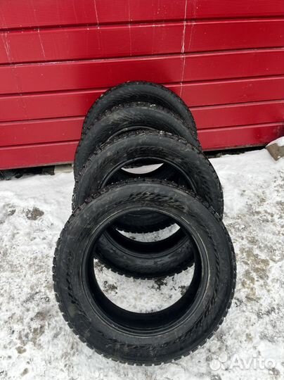 Nokian Tyres Hakkapeliitta 9 225/60 R17