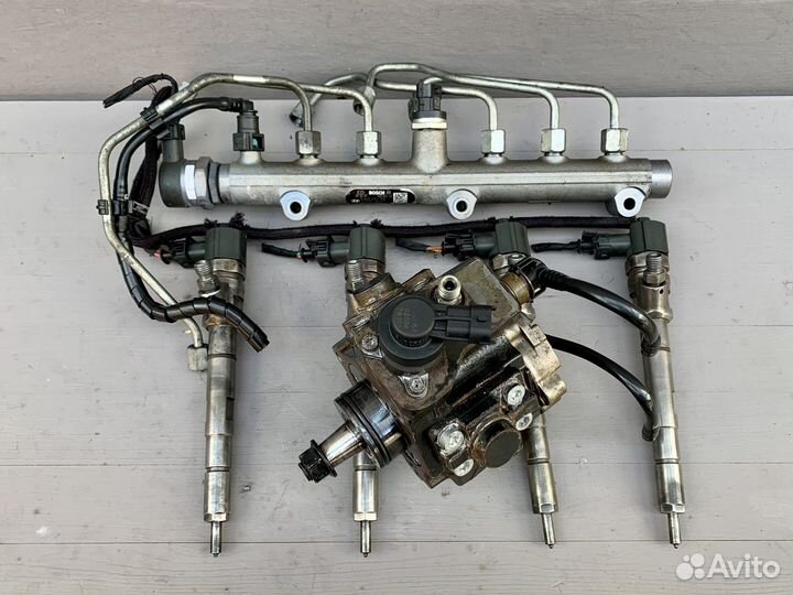 Комплект Форсунки Тнвд Рампа Kia Sorento 2.5 л D