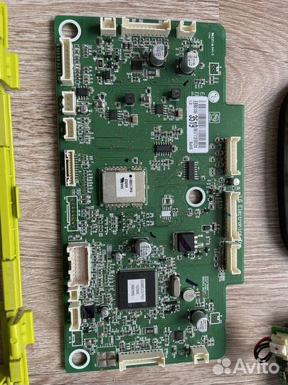 Запчасти для робота пылесоса Lg hom bot square