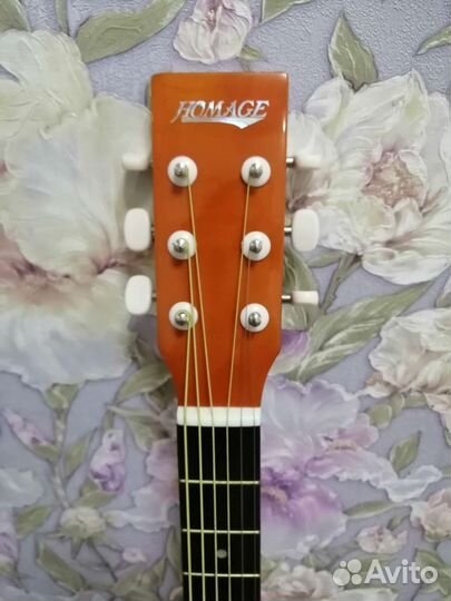 Акустическая гитара