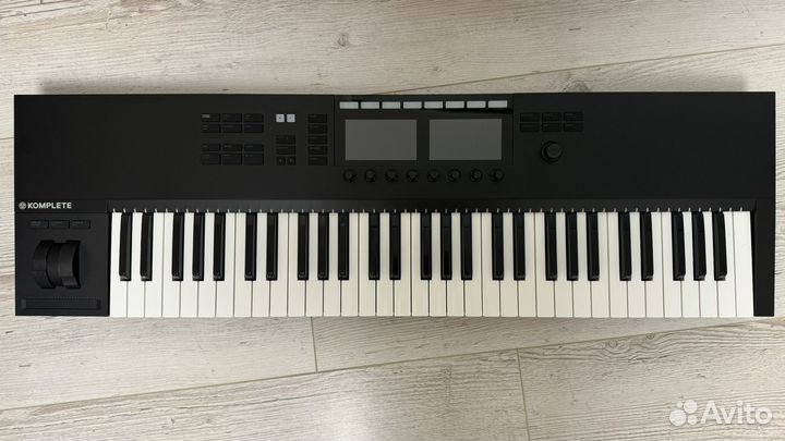 Native Instruments Komplete Kontrol S61 MkII