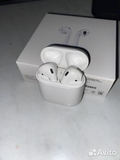 Apple airpods 2