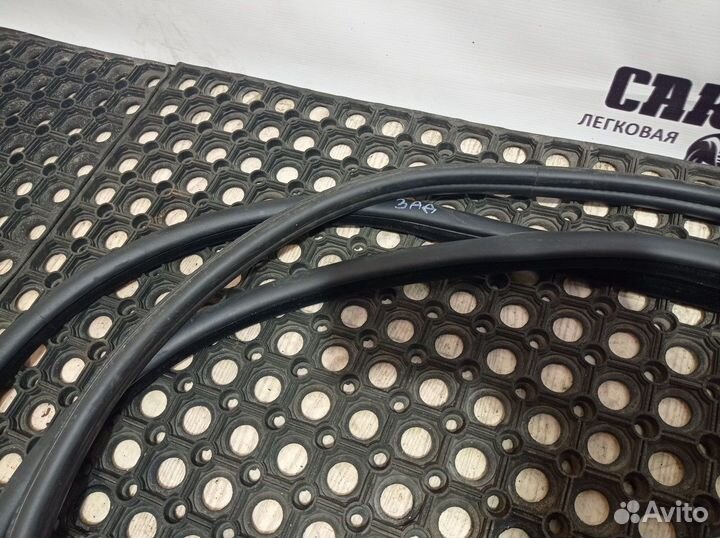 Уплотнители дверей BMW 5