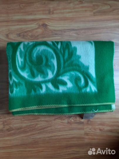 Одеяло шерстяное (жаккардовое) новое