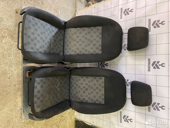 Сиденья комплект Ford Focus 2 08-11