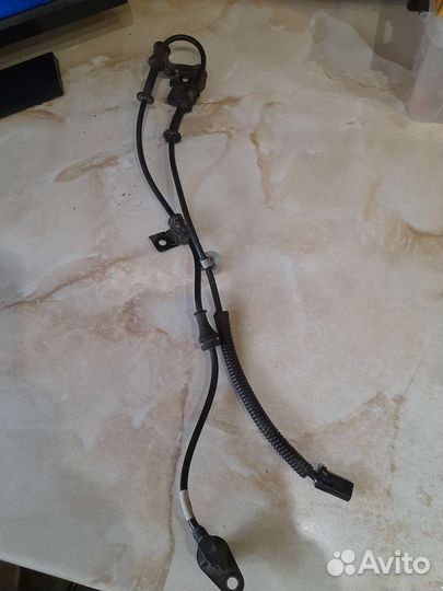 Датчик абс передний левый хендай солярис 2011г